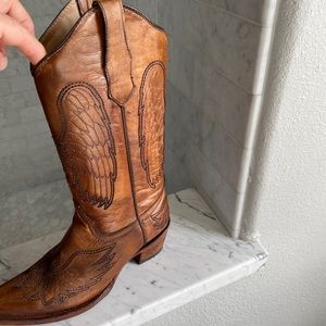 Cowgirl boots size 71/2 new with tags